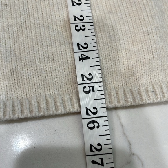 H&M funnel neck Scandinavian style sweater - Picture 5 of 6